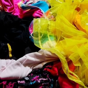 Over 30 piece lot of sizes 6/6x and 6/7 dance wear